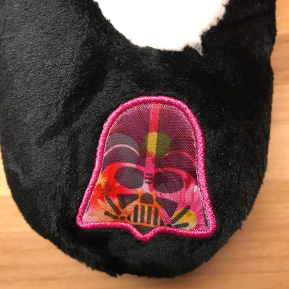 NWT Fuzzy Babba Star Wars Slipper Socks (S/M) - Picture 3 of 9